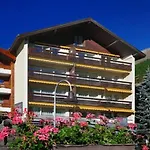Haus-ascot-zermatt *