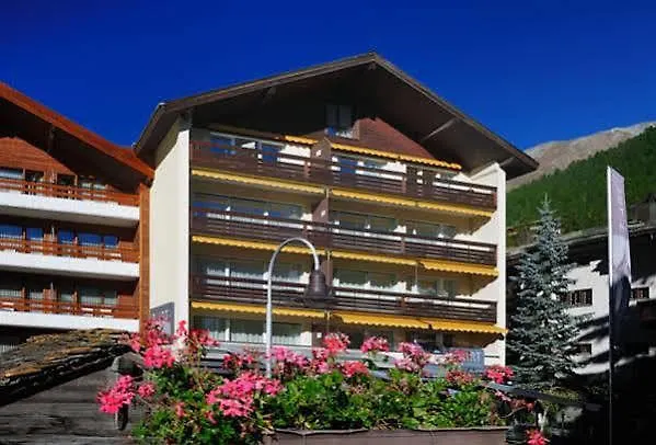 Haus-ascot-zermatt *